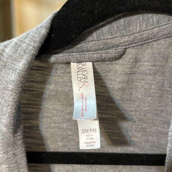 Gillian and omally cardigan - Picture 3 of 3